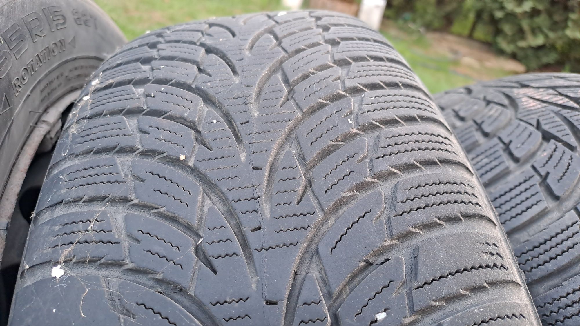 Koła z oponami zimowymi Nokian 185/65R15