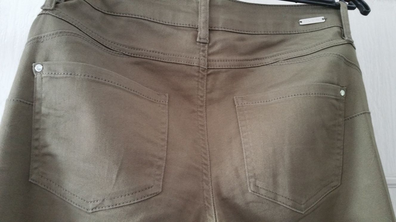 Spodnie push up jeansy firmy Orsay 38