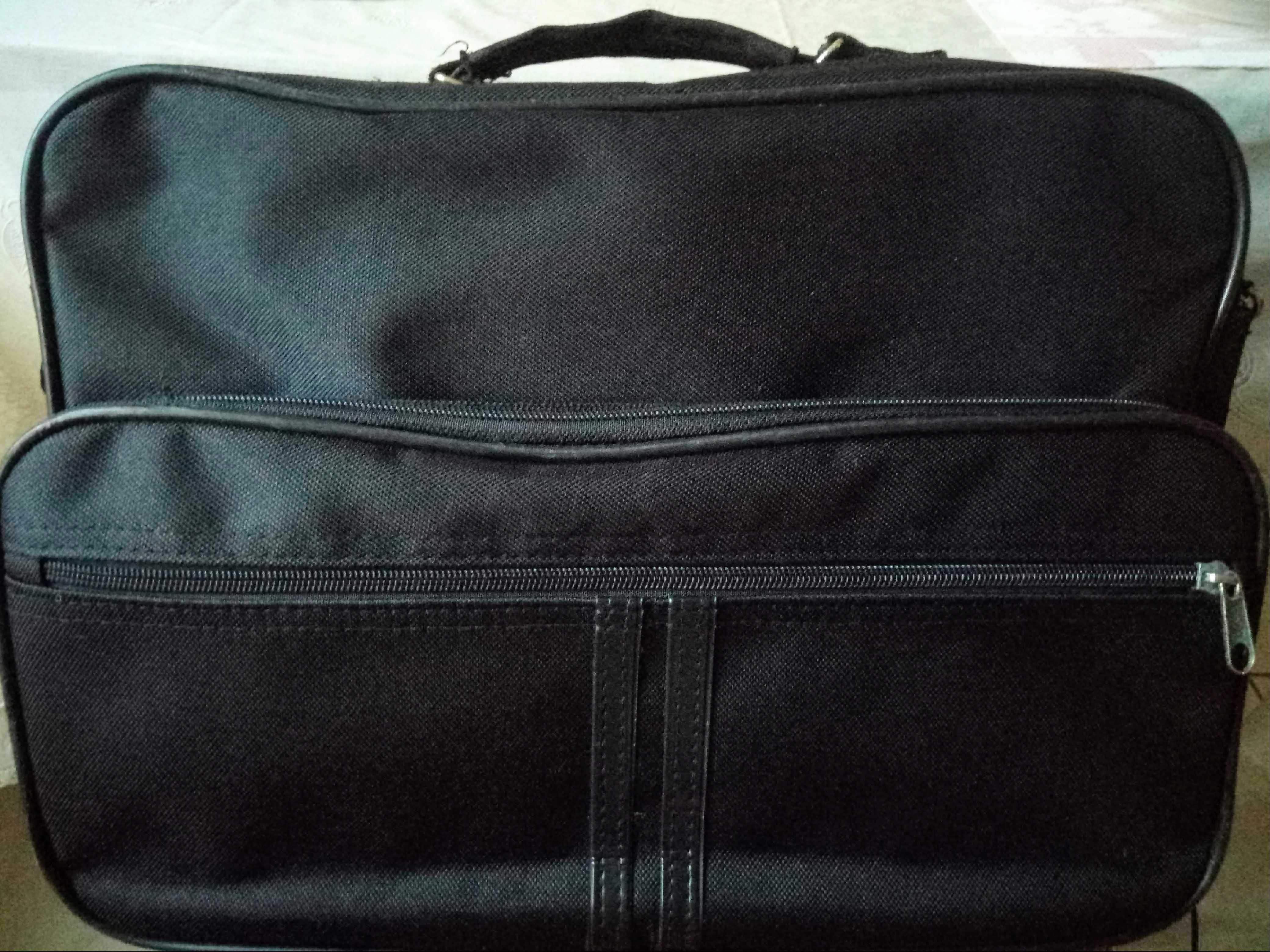 продам сумку-чемоданчик школьную