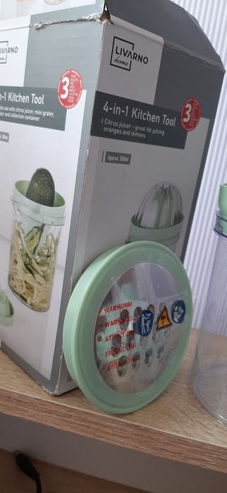 Соковитискач для цитрусових НОВИЙ