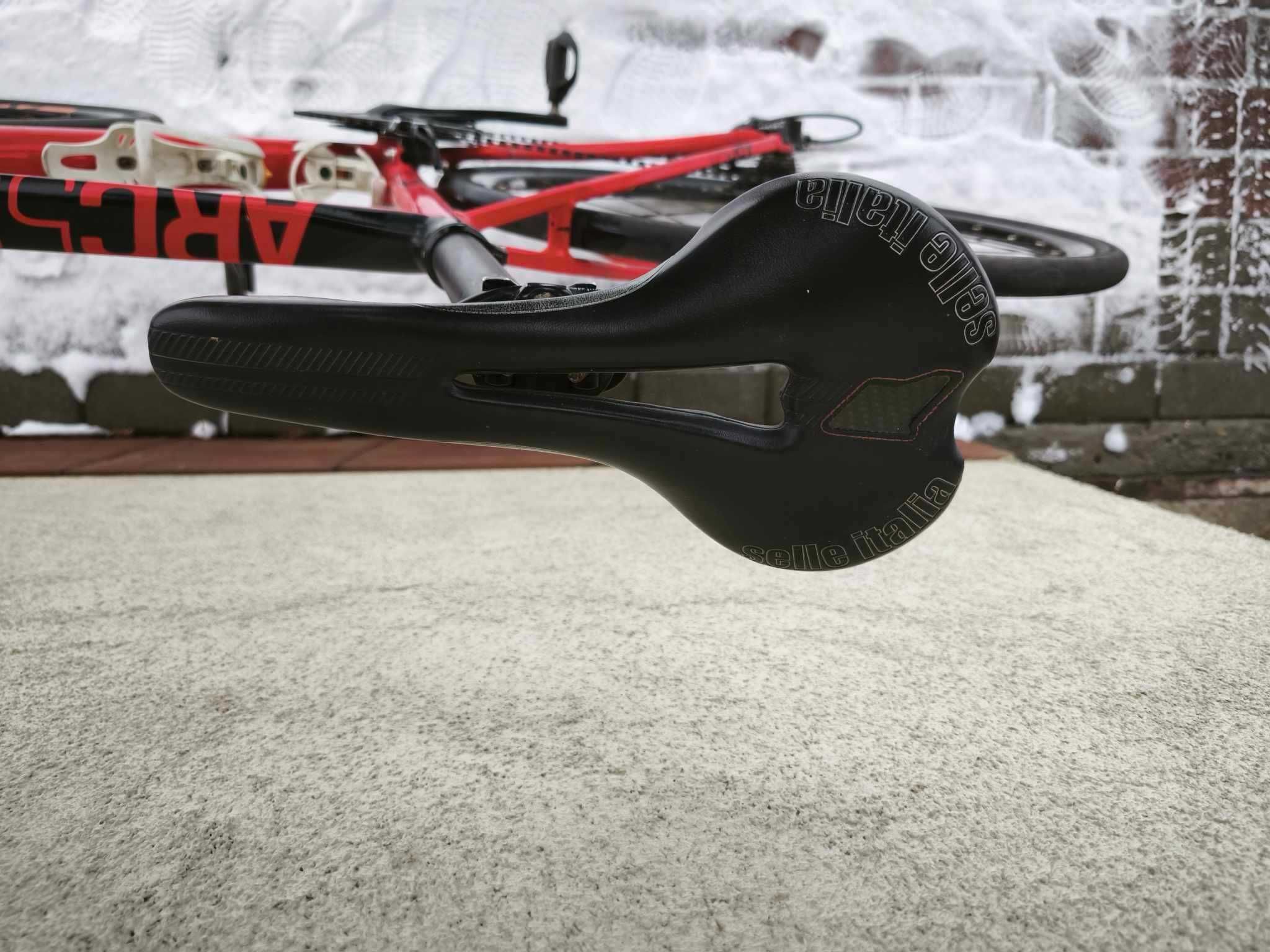 Kellys ARC 50 2018 - hamulce hydrauliczne, Shimano 105, FV23%
