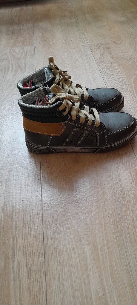 Buty chłopięce rozmiar 37