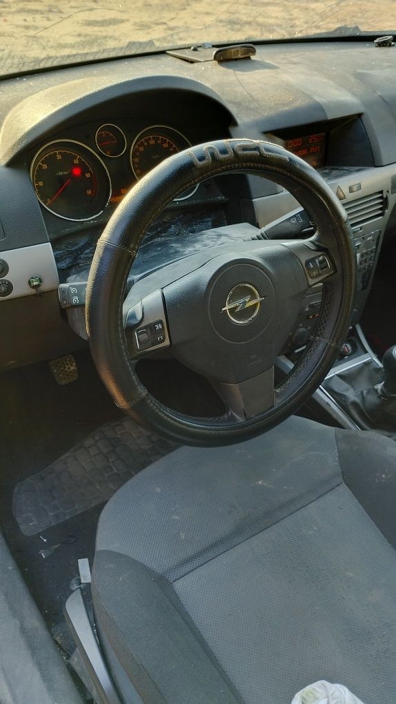 Vende se Opel astra