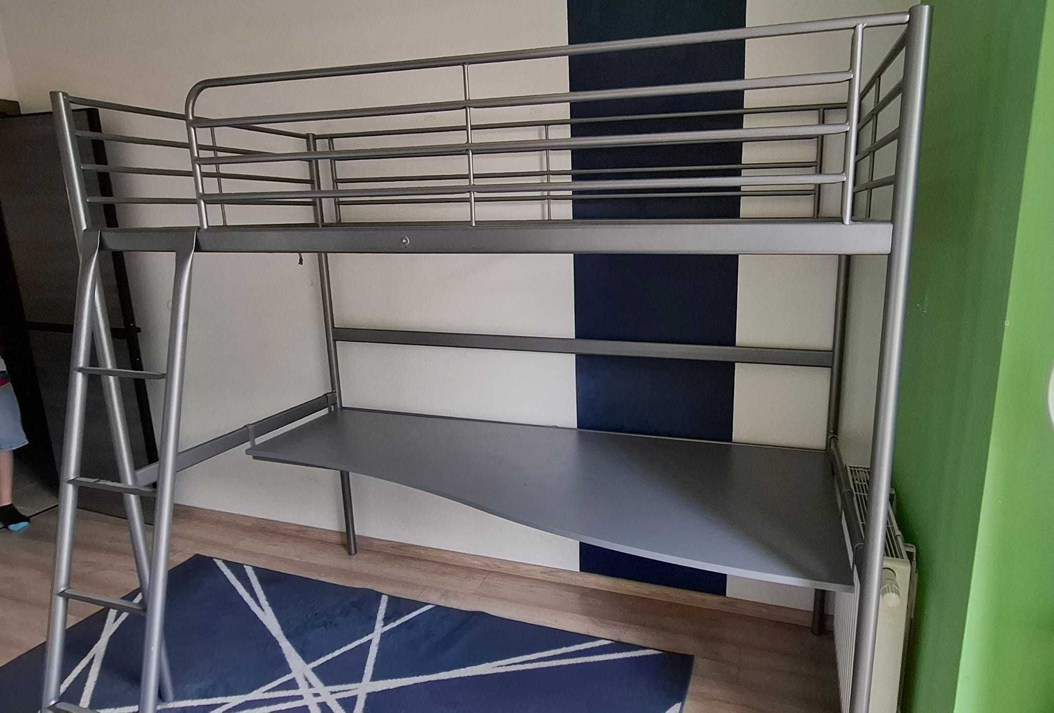 Łóżko piętrowe z biurkiem Svarta (IKEA)