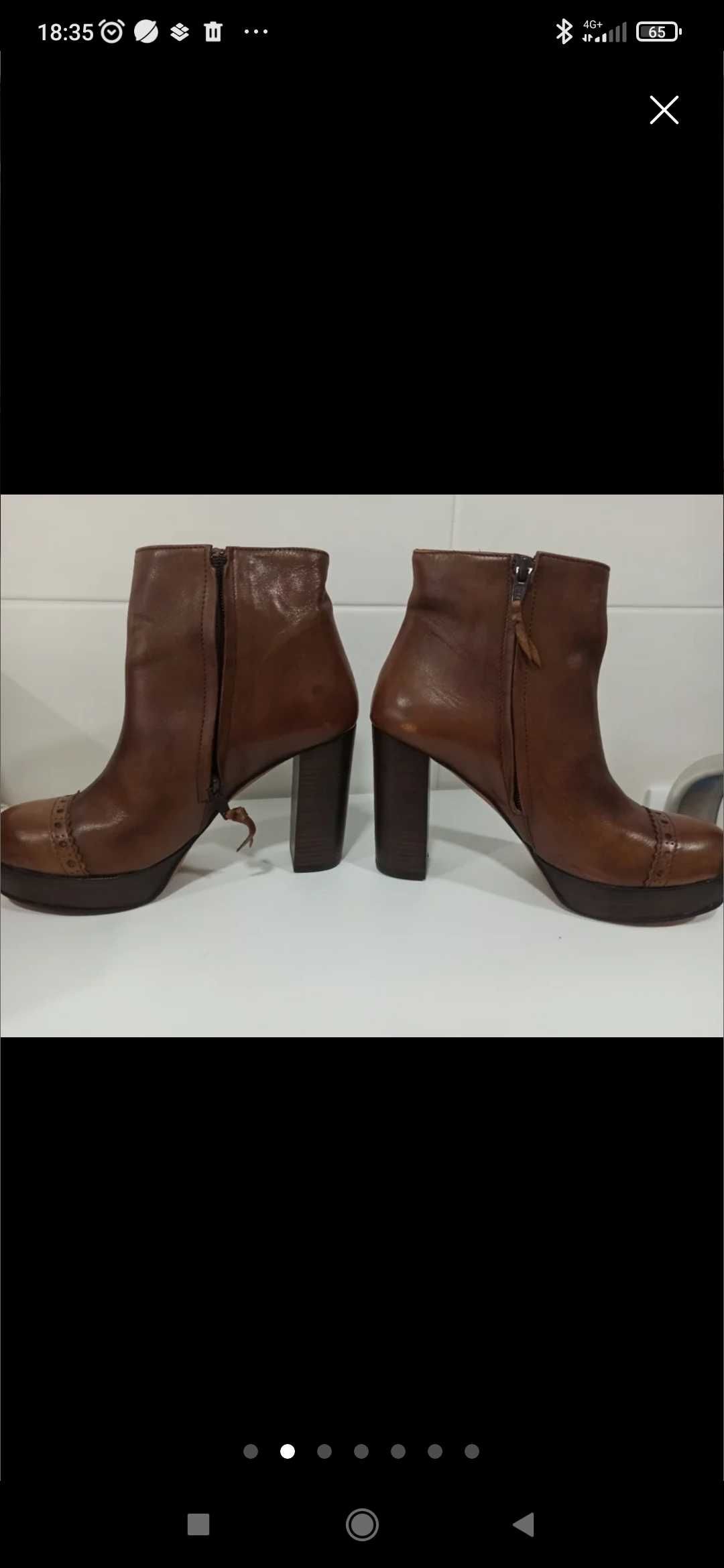 Botas novas em pele