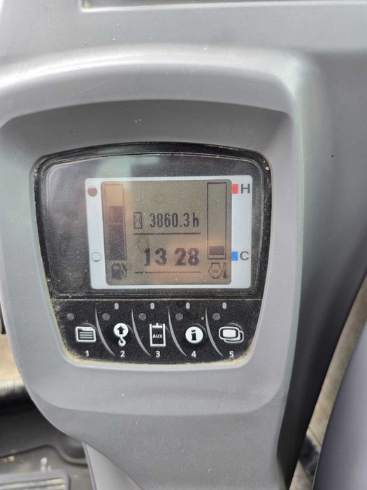 Giratória Kubota 8T