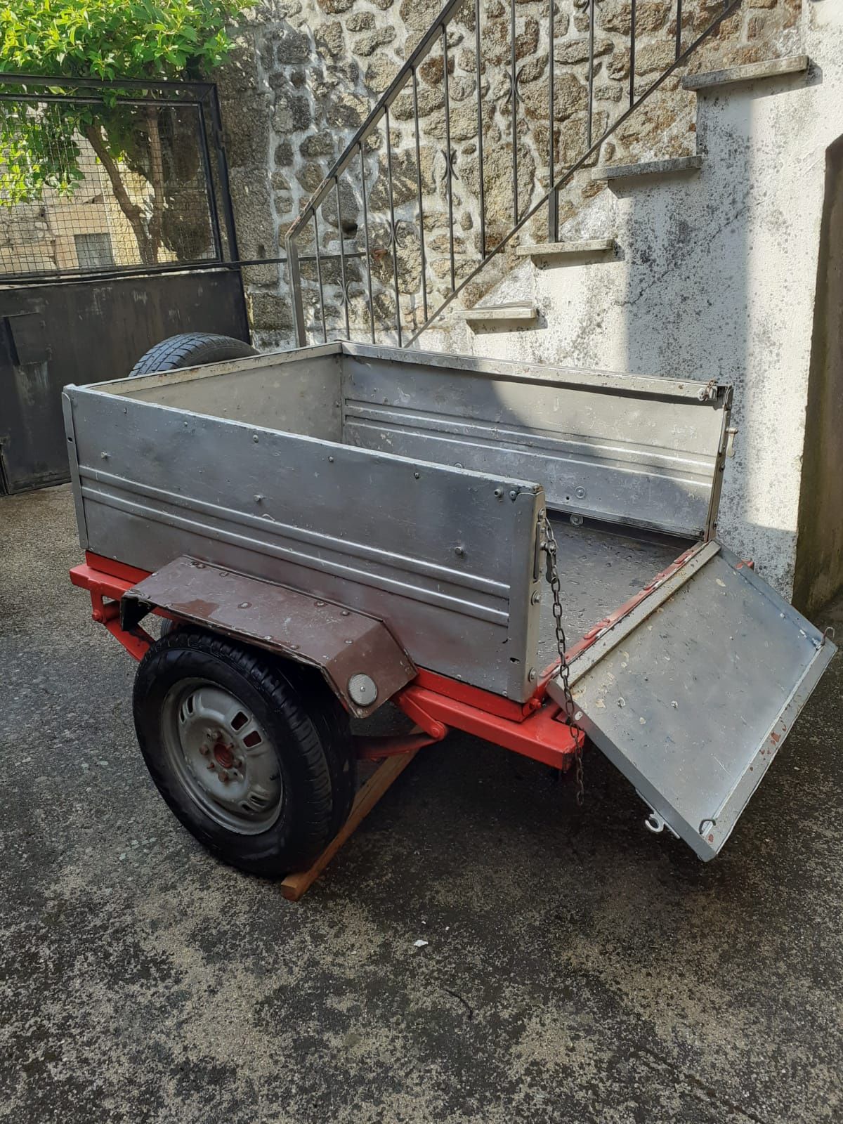 Atrelado para carro