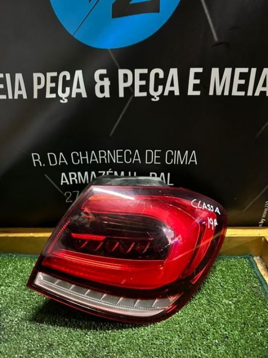 Farolim traseiro direito Mercedes Class A 2019