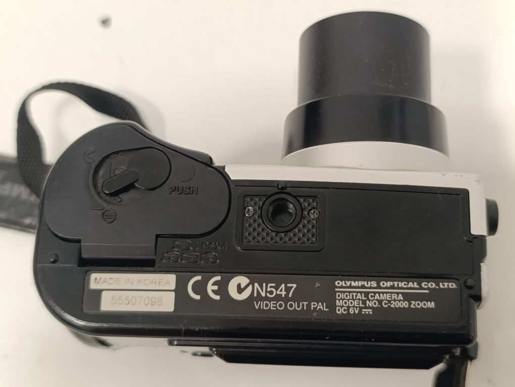 Aparat cyfrowy OLYMPUS C-2000 2mp f/2.0 MANUAL vintage retro CCD 100%