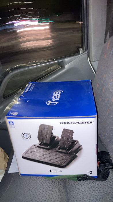 Volante Thrustmaster T128