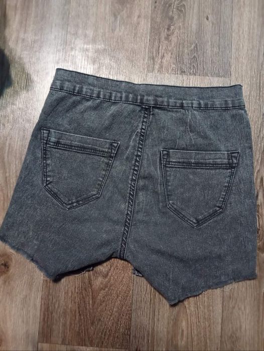 нові джинсові шорти на дівчинку 12-13років