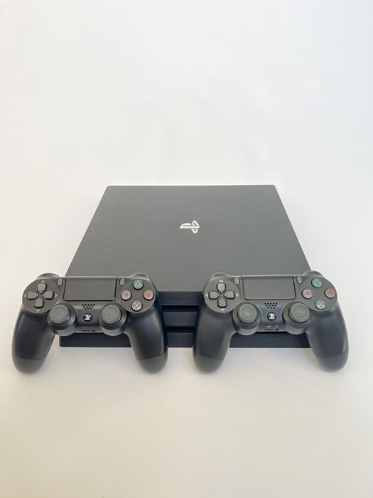 Продам Ps 4 pro в ідеальному стані