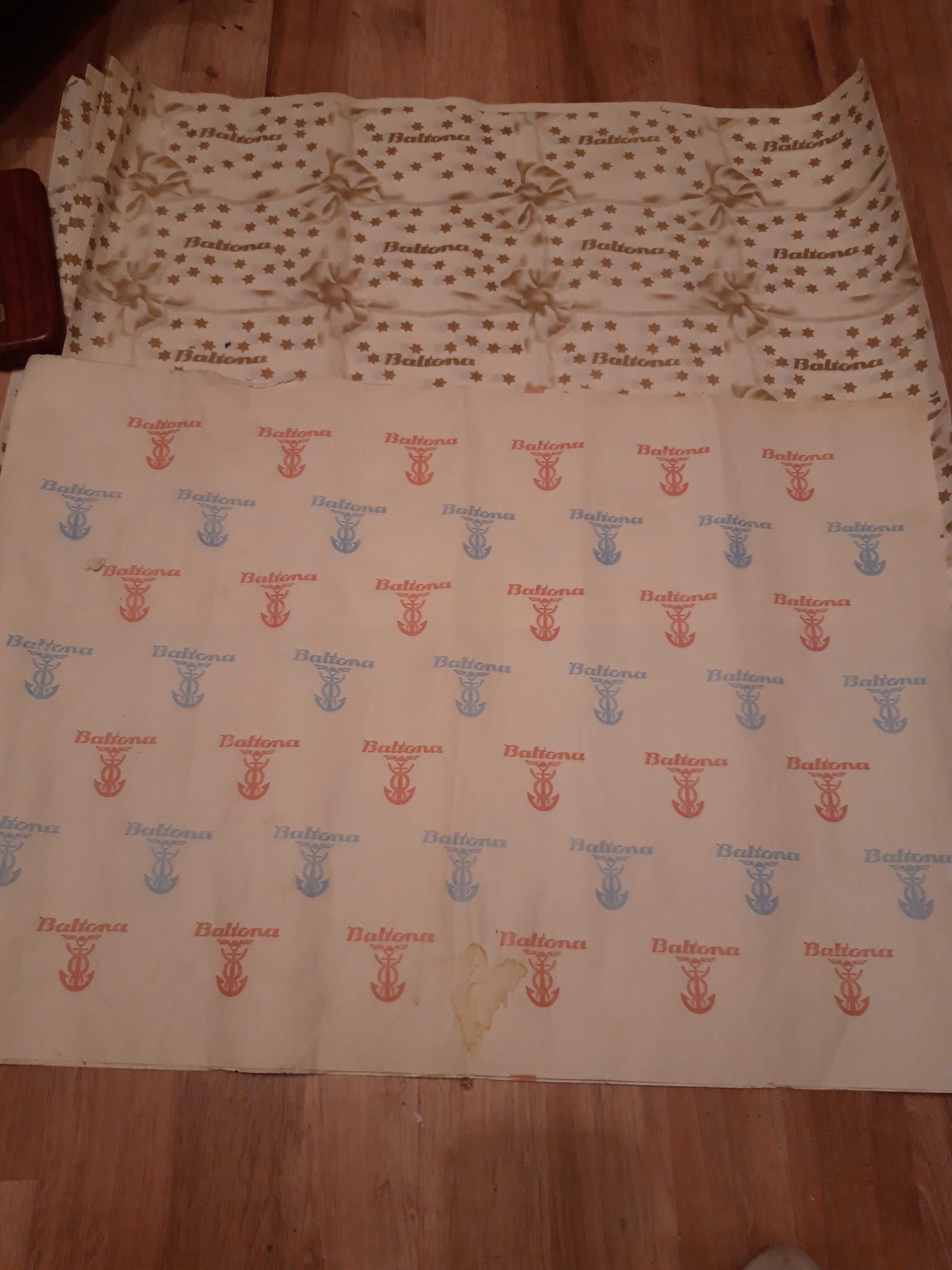 kartki papieru z logo baltona