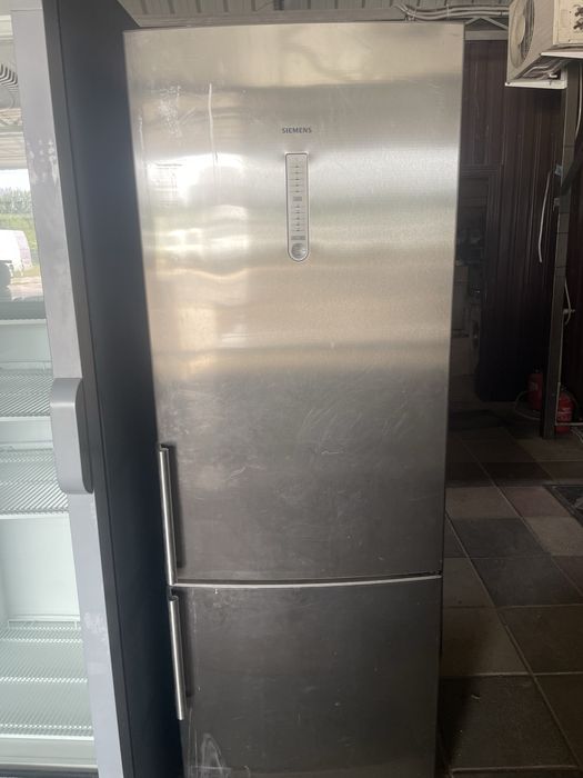 Холодильник Siemens