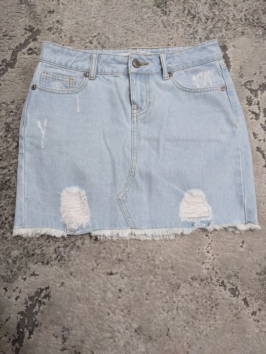 Джинсова спідниця.