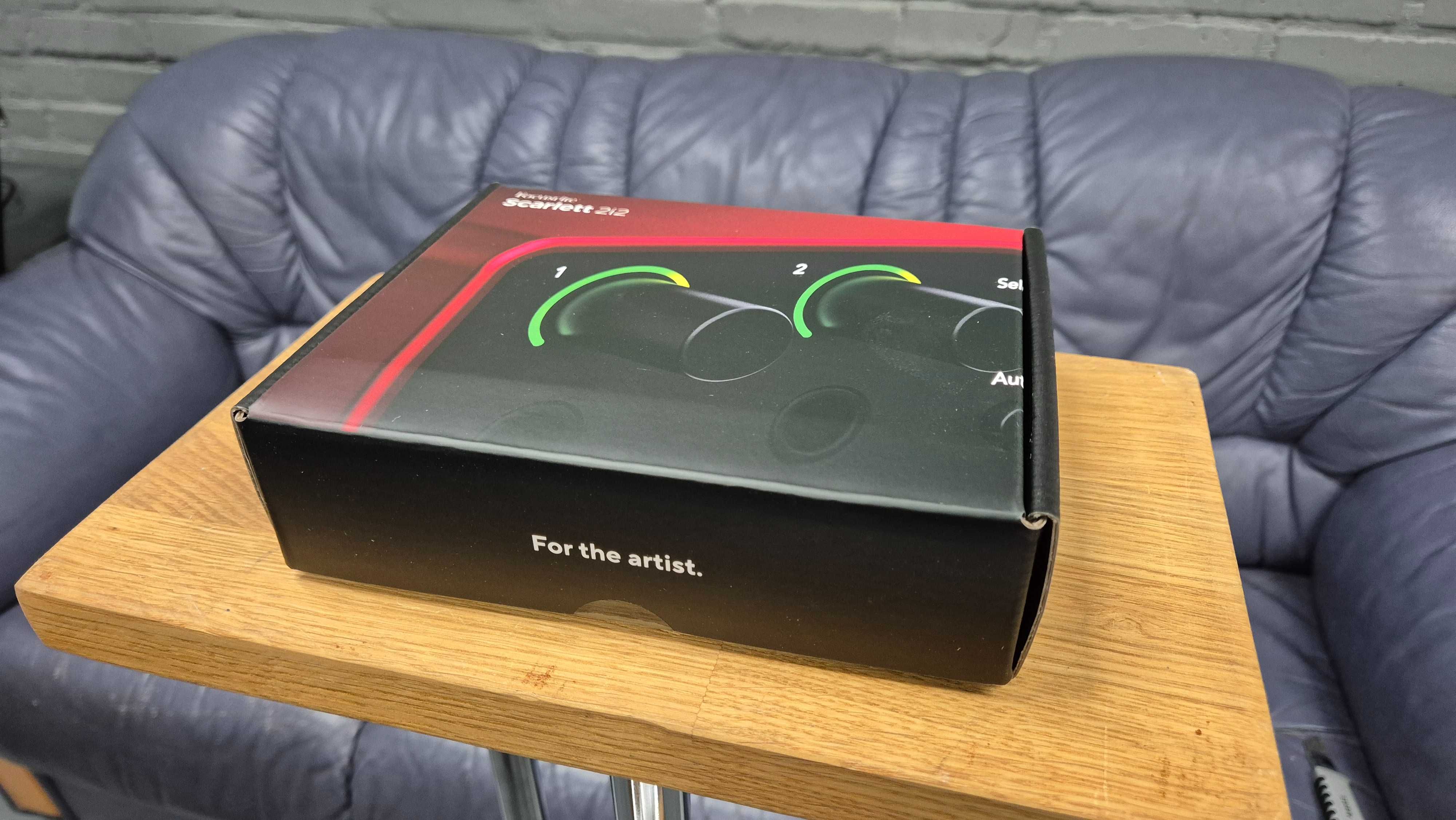 FOCUSRITE Scarlett 2i2 4th Gen Аудіоінтерфейс Звукова карта