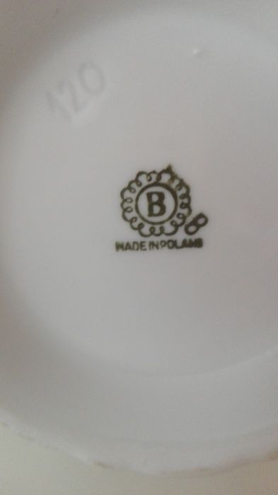 Serwis kawowy na 10 osób porcelana Bogucice polski