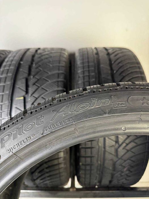 235/35/19 R19 Michelin Pilot Alpin PA4 91V 4шт Зимова шина 8+мм