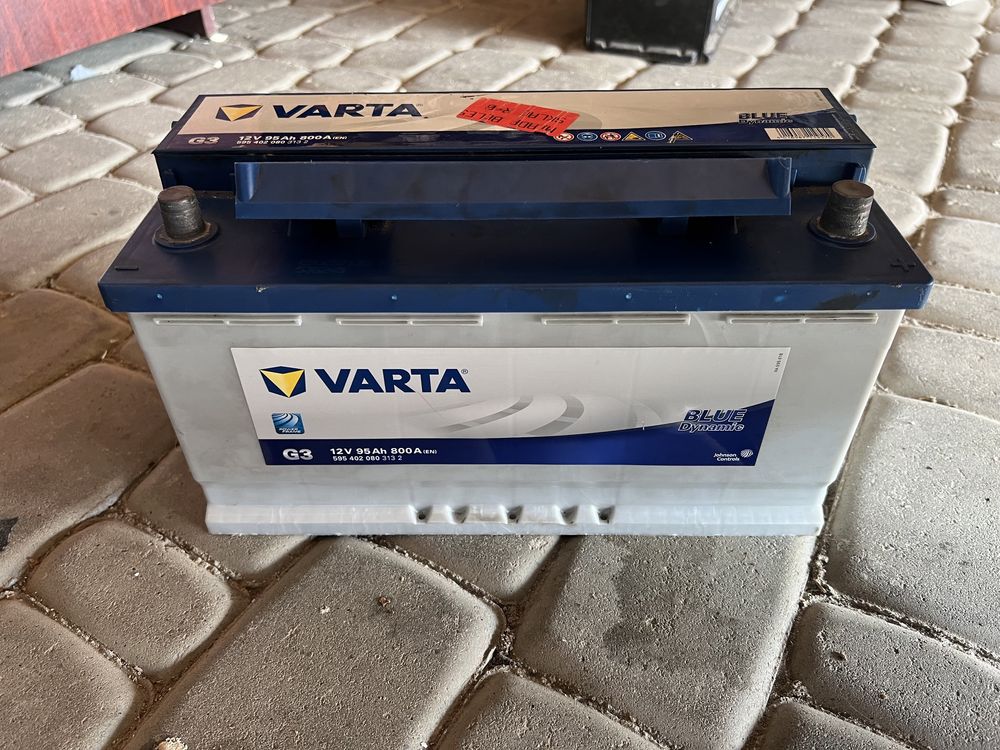 Продам акумулятор Varta 95 Ah 800A