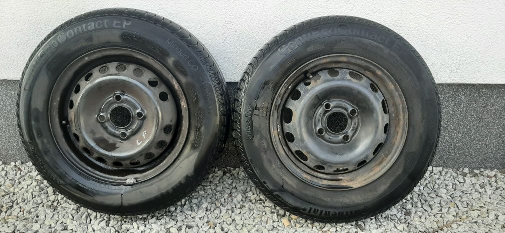 Sprzedam dwie opony letnie z felgami 155/80 R13
