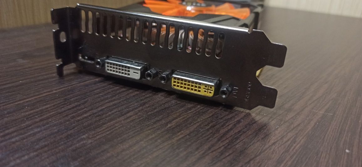 Видеокарта Zotac  GTX 750 PCI-E HDMI/DVI ddr5 1gb