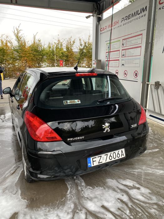 Peugeot 308 bogate wyposażenie
