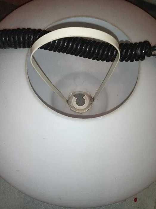 Lampa UFO żyrandol wiszące vintage prl 4 sztuki naświetlacze.Okazja.