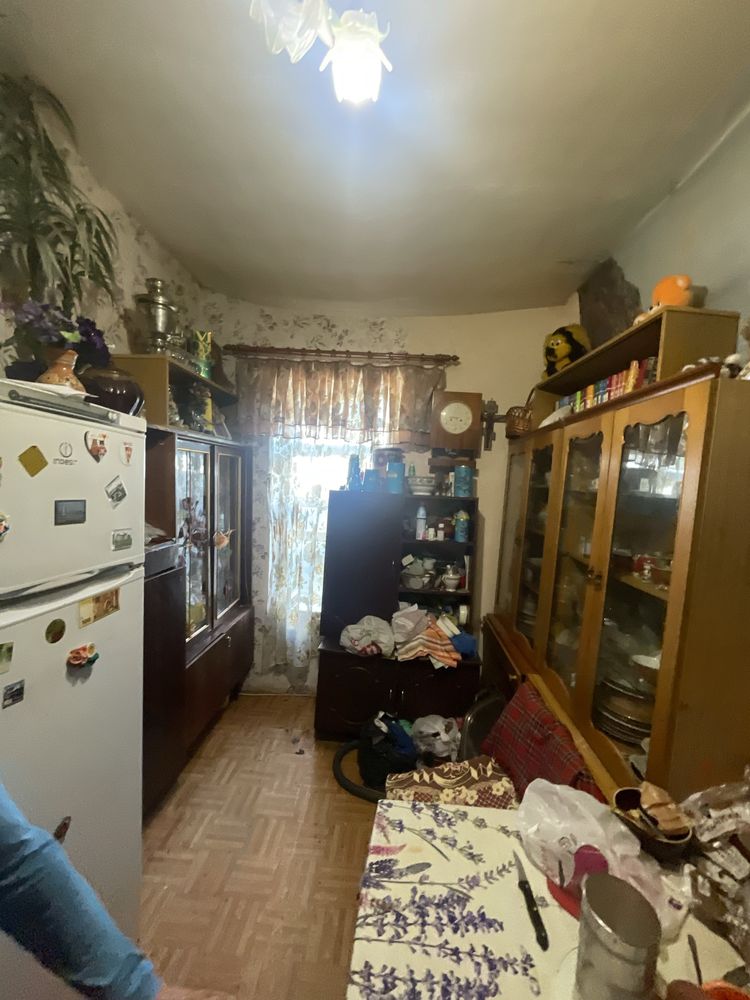 Центр 2к часть Дома 15000$