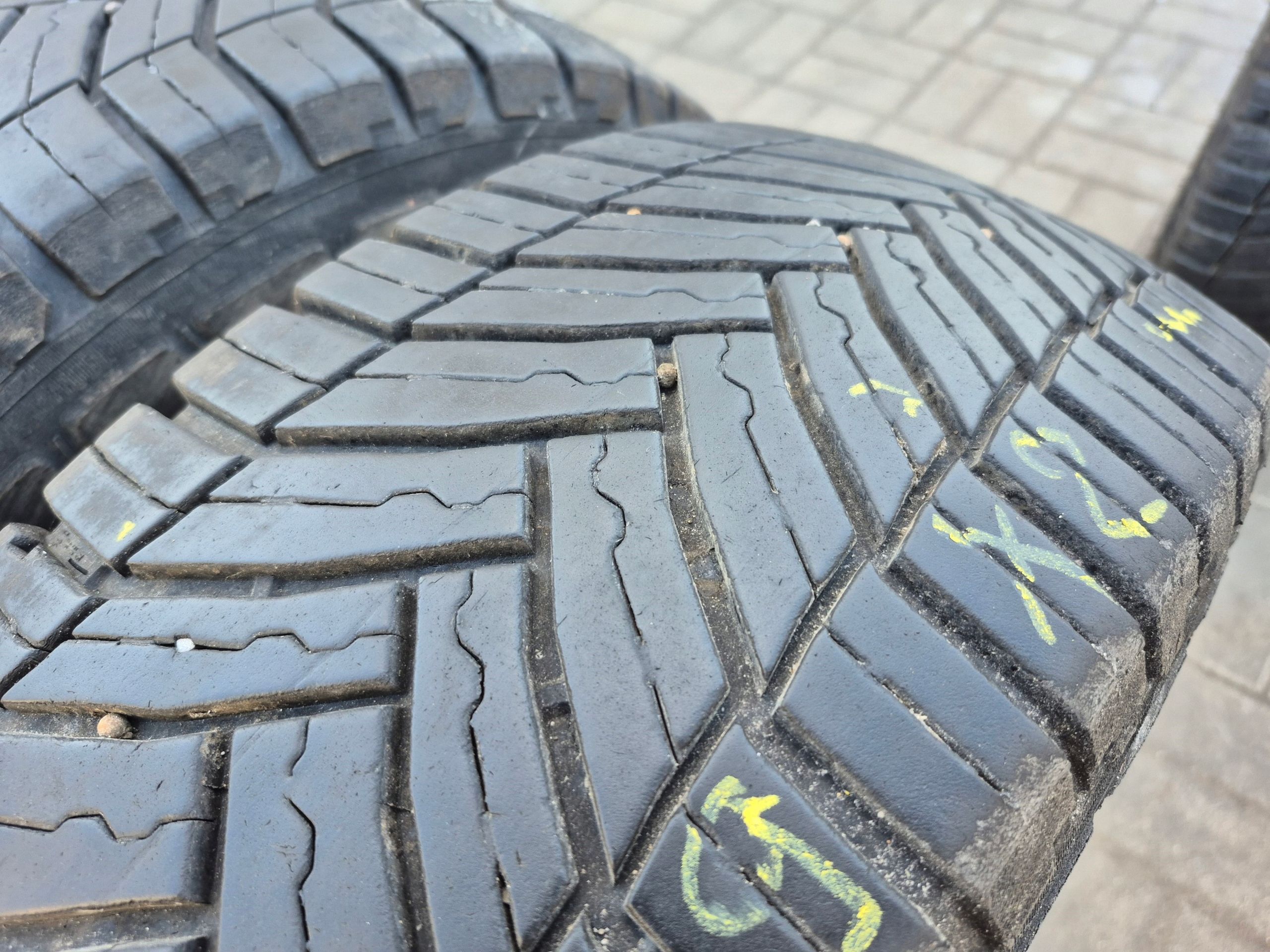 Michelin Agilis Crossclimate 215/65R16C 109/107 T 2X