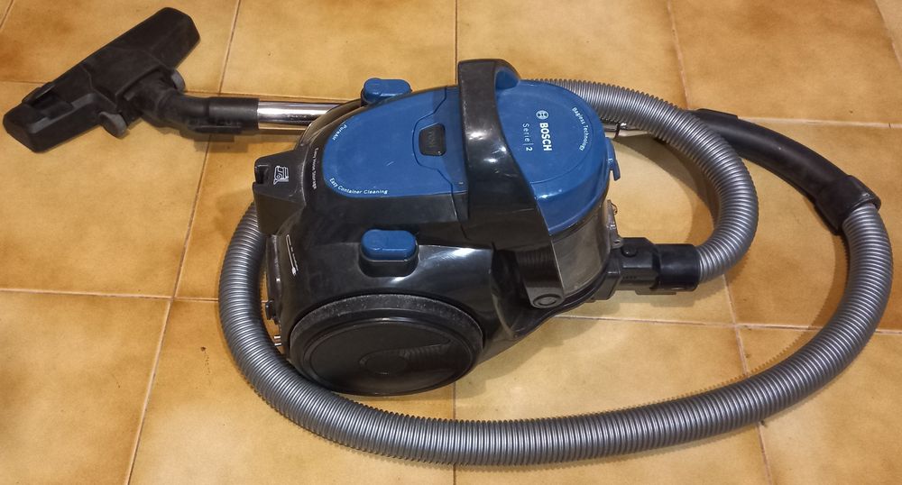 Aspirador Bosch - não necessita saco