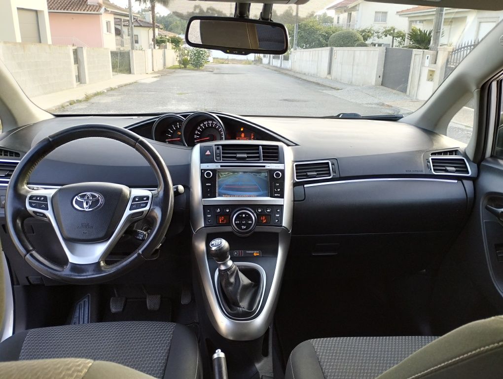 Toyota Verso 1.6 D4D 141000km 2014