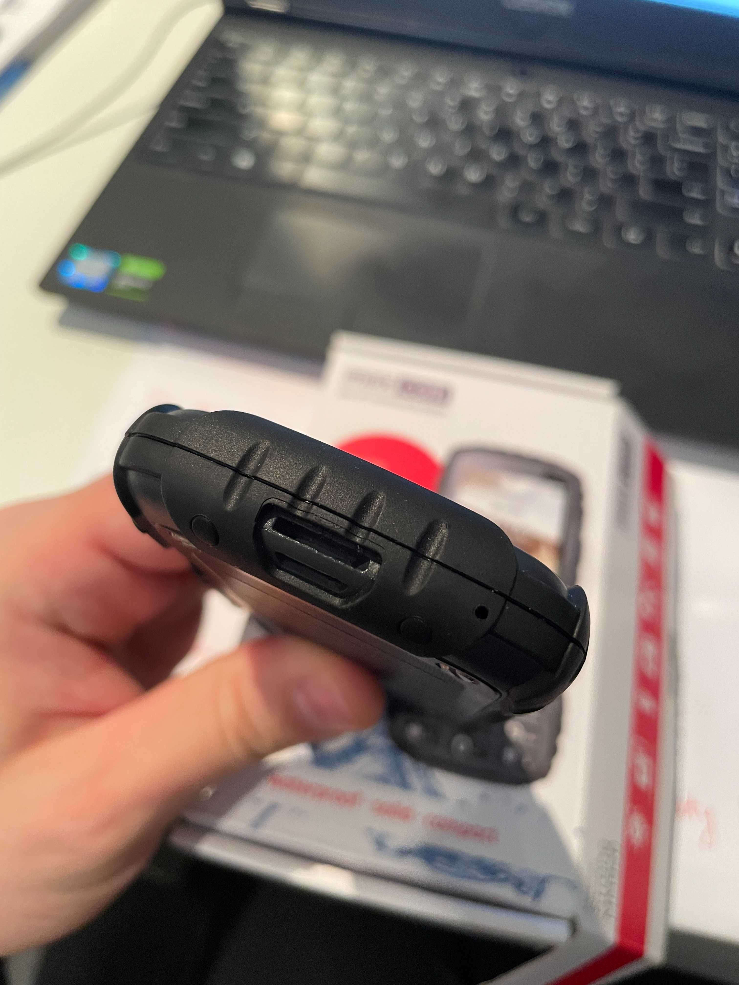 Telefon Maxcom mm920 dla seniora jak NOWY