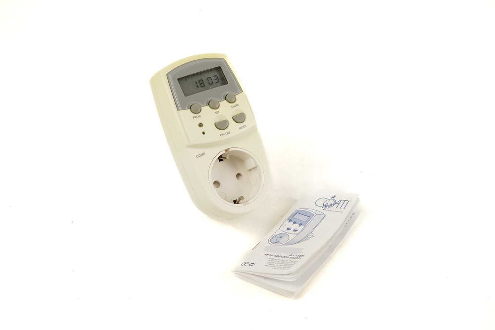 Coati programador Digital com memória (back-up por pilha)