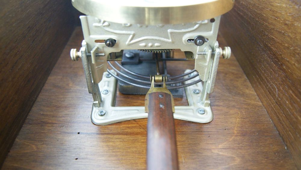 235 Zegar wiszący mechaniczny Carl Werner antyk