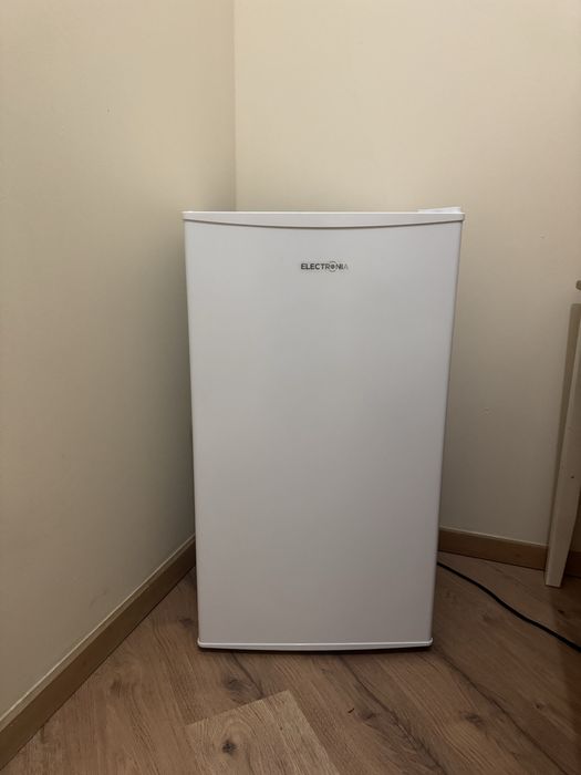 Frigorifico -  electronia modelo Hs121LN III