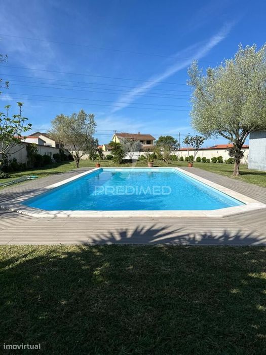 Moradia Bi Familiar T4 | Próximo da Praia | Vieira Leiria