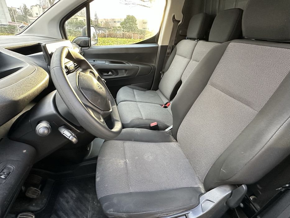 Peugeot Partner 1.6cc – 3 Lugares – IVA Dedutível