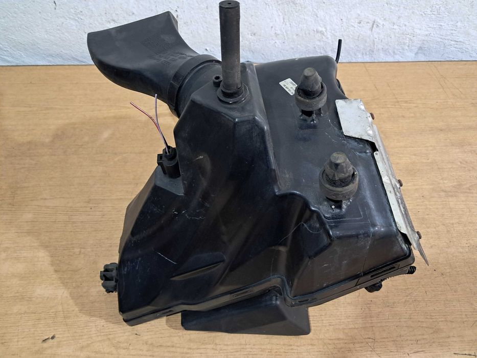 AUDI A4 B8 A5 8T Q5 Lift 2.0 TDI obudowa filtra powietrza przepływka