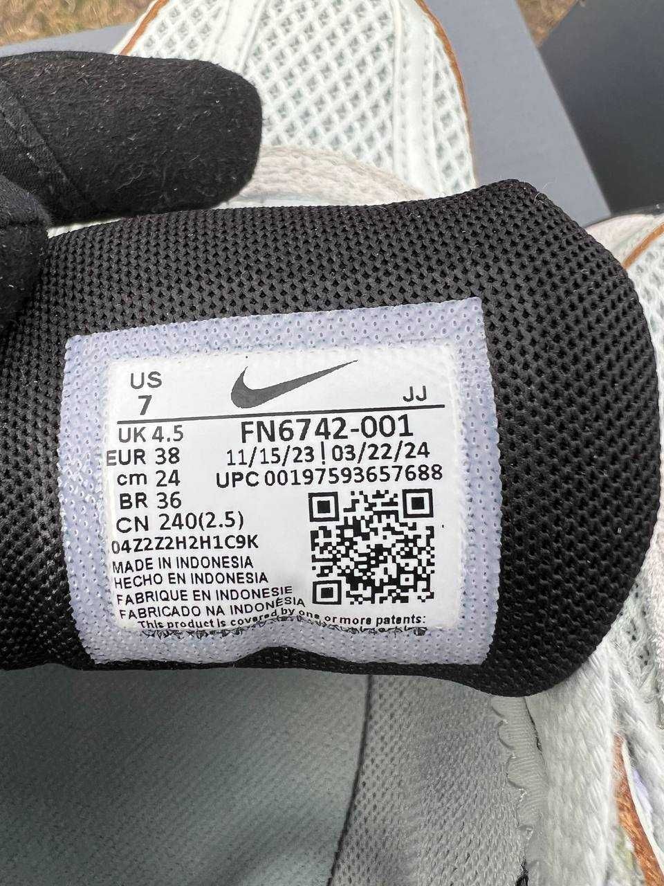 ОРИГІНАЛ! Nike Zoom Vomero 5 Silver 36.5 37.5 38 38.5 39 | FN6742-001