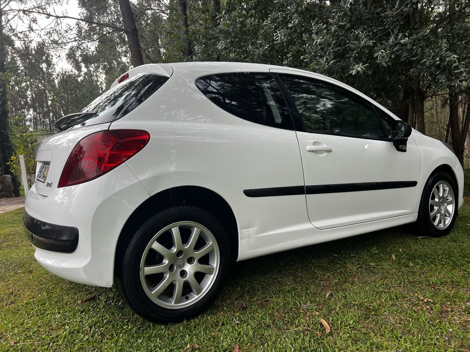 Peugeot 207 van 1.4 hdi