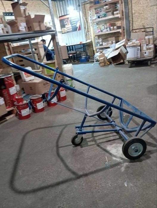 Візок для перевезення бочок з платформою новий.