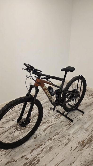 Bicicleta TREK Top Fuel 2024