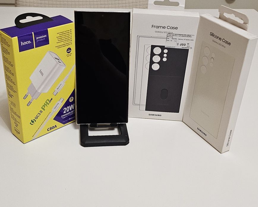 Samsung S23 ULTRA  S918U1.  Идеальный.