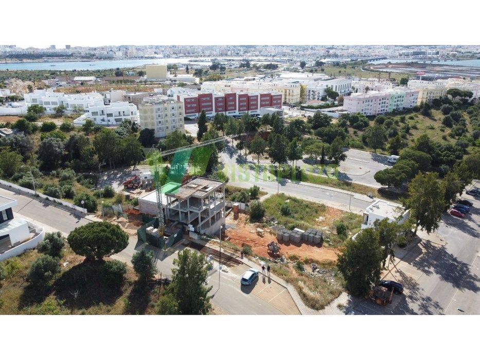 Lote de Terreno na Bela Vista - Próximo de Ferragudo e das Praias, ...