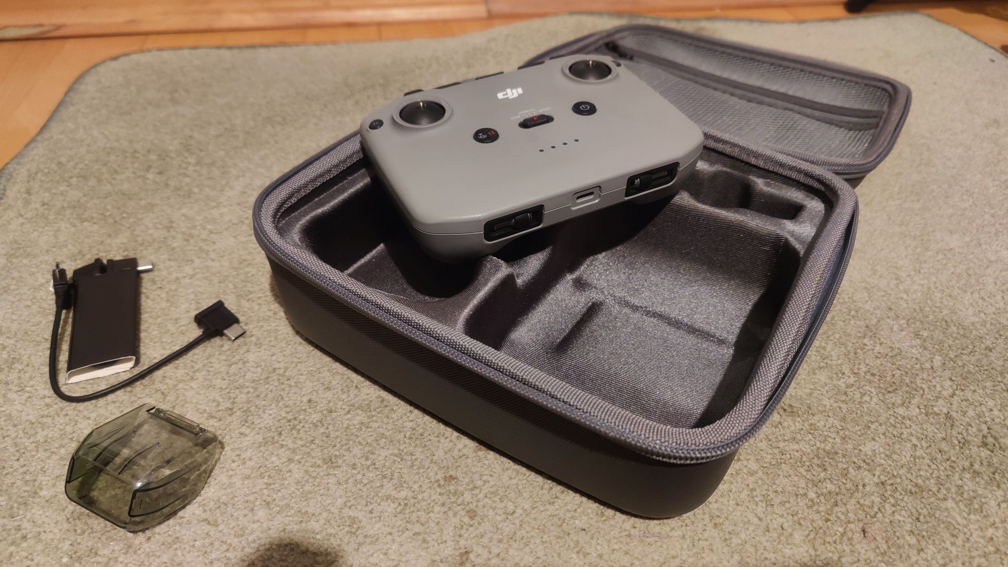 Case oraz kontroler do DJI mini2 (bez drona)