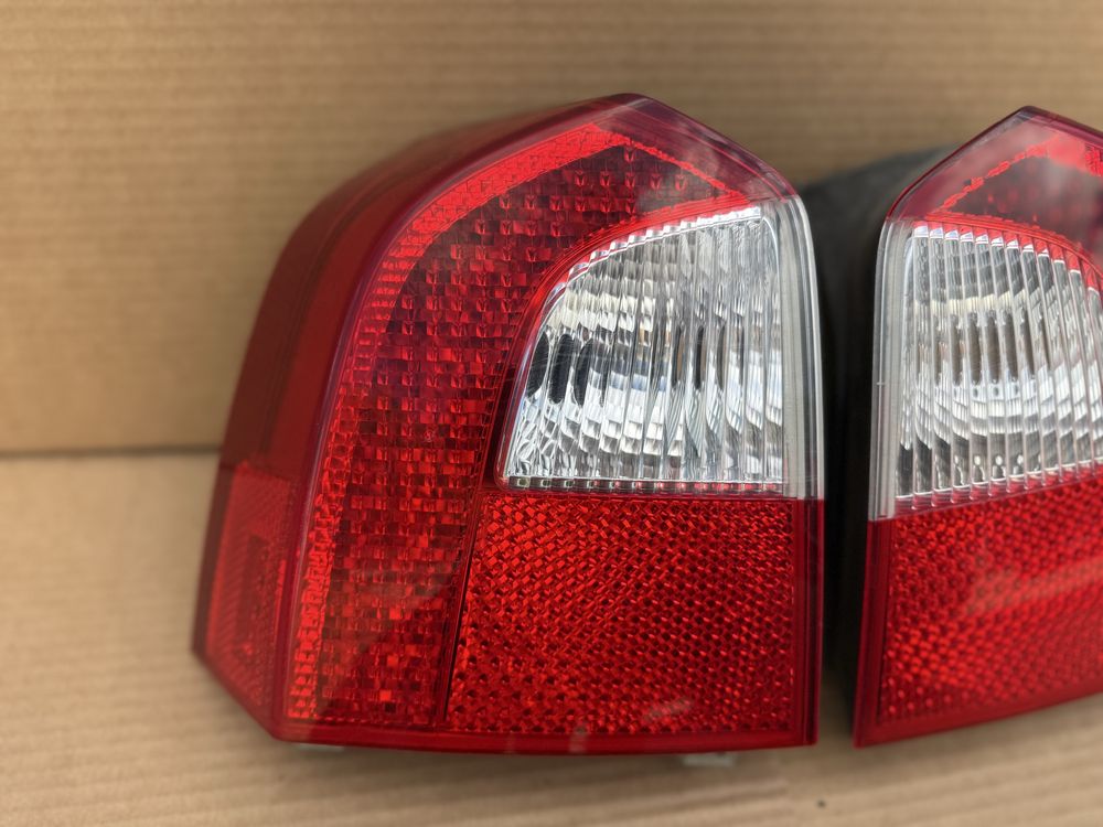 Volvo V70 XC70 lampa tył tylna lewa prawa 07-13