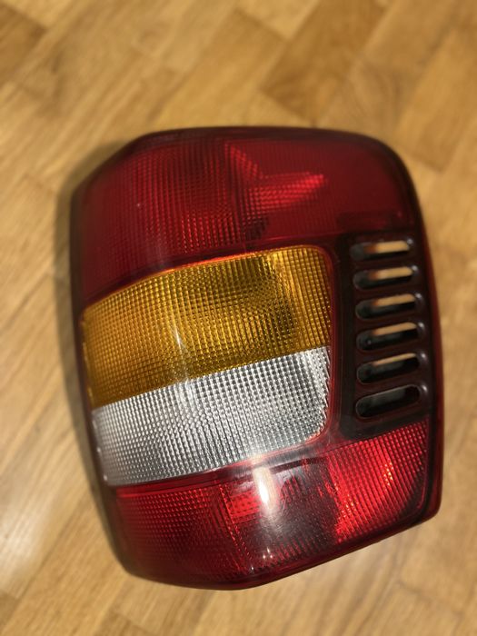 Jeep Grand Cherokee wj Фонарь Стоп Фара Права