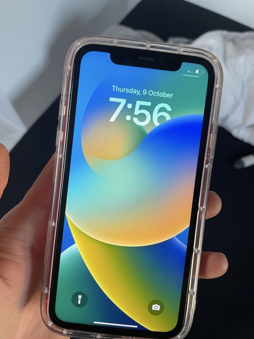 iPhone 11 128Gb czerwony