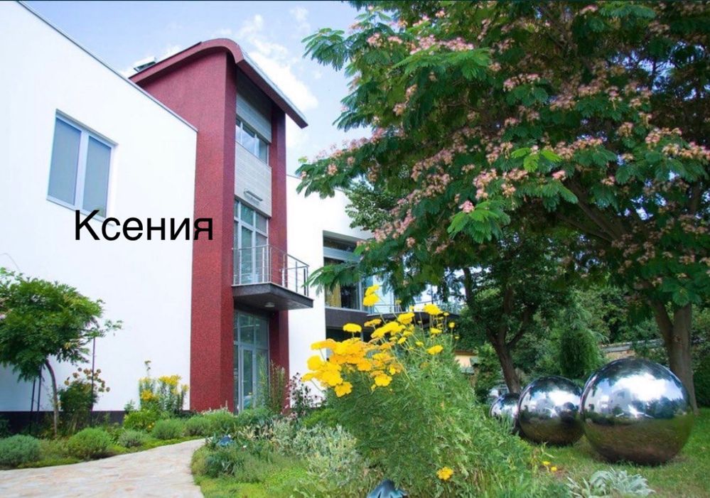 Сучасний будинок з ділянкою і басейном 13 фонтана