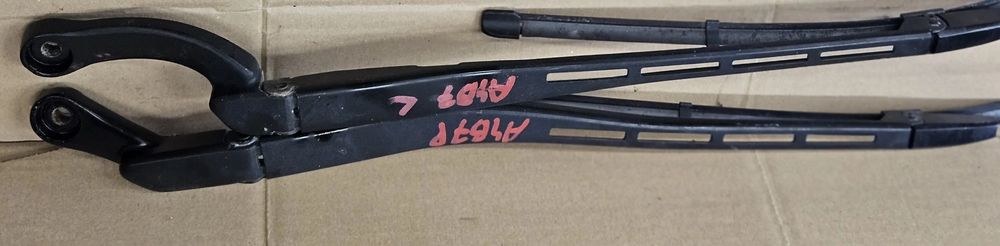 Audi A4 B7 ramie wycieraczki przód przednie prawe lewe 8E1955407C  8E1955408C